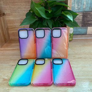 Funda de TPU con Degradado de Color para <span class=keywords><strong>iPhone</strong></span> 15 Pro con Borde de TPE y Protección Antigolpes para Golpes Accidentales en Lugares Concurridos - Product Image 5