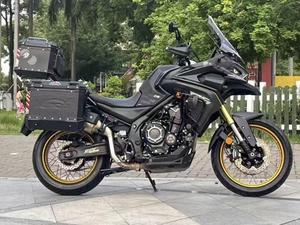 Motocicleta de Aventura VOGE DS525 de 500cc con Motor Bicilíndrico en Paralelo Refrigerado por Agua, Ideal para Viajes Largos y Transfronterizos - Product Image 3