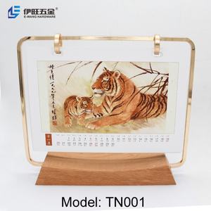 YIWANG Vente en gros 2025 – Calendrier de table/bureau personnalisé avec impression de logo – Calendrier mensuel à feuilles mobiles - Product Image 2