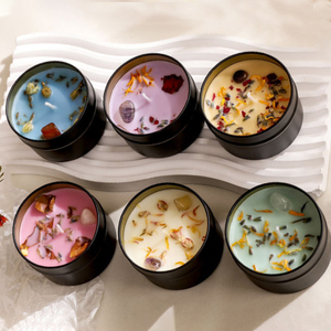 Vela Aromática de Cera de Soja con Flores Secas y Cristal Hecha a Mano, Moderna y Más Vendida, con Frasco de Metal para Regalo y Decoración del Año Nuevo Chino - Product Image 5