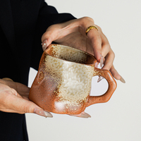 Tasse en céramique rustique à facettes irrégulières, finition émaillée effet éclaboussures, texturée, faite à la main, pour café, thé ou eau