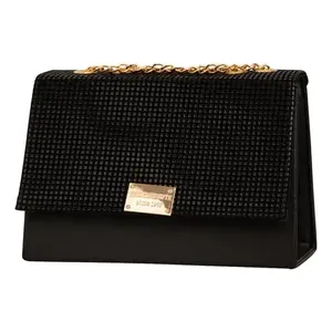 Sac bandoulière élégant Fana Remy Cuadri noir 21x14x7 cm avec chaînes dorées en microfibre et cuir synthétique pour usage quotidien - Product Image 4