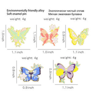 Alfileres esmaltados de insectos de animales de dibujos animados lindo polilla mariposa flor hoja patrón insignias solapa ropa broches joyería regalos al por mayor - Product Image 6