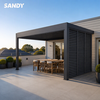 Pergola en aluminium avec persiennes latérales, toit à persiennes réglables et éclairage LED pour jardin