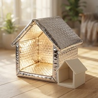 Isolation thermique moderne et écologique en aluminium réfléchissant avec bulles d'air pour le refroidissement des toits de chenil et de niche pour animaux de compagnie