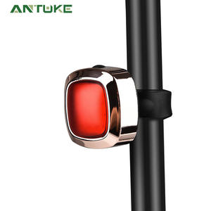 Luz Trasera para Bicicleta Antuke, Aleación de Aluminio Bronce, Recargable por USB, IPX6 Impermeable, LED, 4 Modos, Luz de Seguridad para Ciclismo Nocturno - Product Image 1
