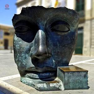 Jardín al aire libre Césped cuadrado Escultura grande de cara de bronce por <span class=keywords><strong>Igor</strong></span> <span class=keywords><strong>Mitoraj</strong></span> - Product Image 2