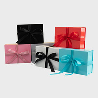 Boîtes cadeaux pliables roses personnalisées boîtes en papier en carton avec couvercles pour cadeaux artisanat boîtes Cube facile à assembler pour l'emballage de vêtements