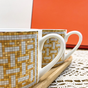 Nouveau produit : Ensemble de 2 tasses à café en céramique de luxe nordique, service de salon, tasses et soucoupes en porcelaine mosaïque - Product Image 3