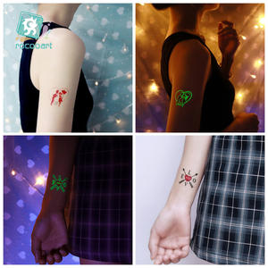 2024 venta al por mayor pegatinas de tatuaje temporal del Día de San Valentín con tatuaje de corazón que brilla en la oscuridad temporal <span class=keywords><strong>para</strong></span> <span class=keywords><strong>parejas</strong></span> - Product Image 5