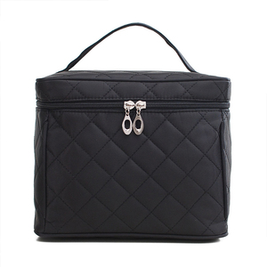 Customized Women Multifunctional Quilting <b>Mirror</b> Cosmetic <b>Bag</b> Case Black Quilted <b>Makeup</b> Storage <b>Bag</b> <b>with</b> Zipper - Product Image 1