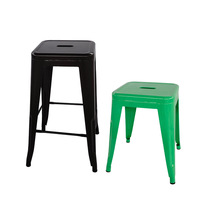 Meilleur Prix Usine Vente en Gros Tabouret de Bar Peut Empilable avec Chaise Haute Chaise en Métal Coloré pour Restaurant bar
