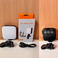 Lampe d'appoint LED RVB M88 MJ88 à clipser, rechargeable et portable, pour la création de contenu en déplacement, éclairage selfie pour appareil photo et beauté
