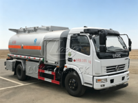 Nouveau camion-citerne à carburant léger 4x2 en alliage d'aluminium de 8 mètres cubes pour l'aviation générale