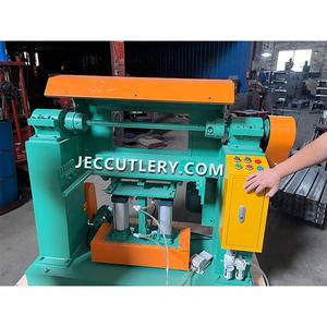 स्टेनलेस स्टील की सतह को पीसने के लिए स्वचालित मशीन कटलरी पॉलिशिंग मशीन कटलरी पॉलिशिंग मशीन - Product Image 1