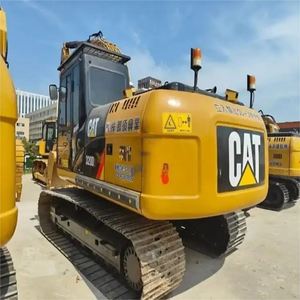 Moteur d'occasion en excellent état pour pelle sur chenilles Caterpillar CAT320D2, également compatible avec CAT 320D, à vendre. - Product Image 2