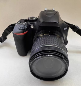 Cámara Nikon D3500 Usada Completa con Kit de Lente de 18-55 mm - Product Image 3