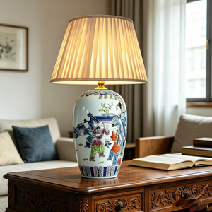 <span class=keywords><strong>Lampada</strong></span> da Tavolo in Ceramica Bianca Ispirata all'Antico con Motivi Figurativi Cinesi - Product Image 4