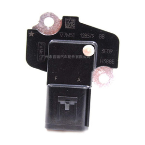 Sensor de Flujo de Aire 7M51-12B579-BB 12V para Reemplazo y Reparación - Product Image 3
