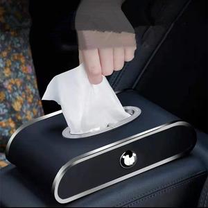 Pare-soleil de voiture en cuir PU de luxe avec logo, organisateur de mouchoirs, porte-numéro de stationnement, support de serviettes hygiéniques et boîte à mouchoirs avec horloge - Product Image 1