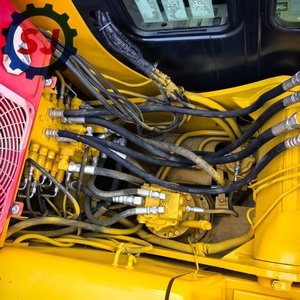 Excavatrice sur chenilles hydraulique KOMATSU PC120 d'occasion, 12 tonnes, à vendre - Product Image 5