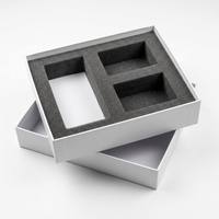 Boîte cadeau pliable en carton de qualité supérieure TIANJIN FUSSEN, deux pièces, emballage plat, insert en mousse EVA blanc mat