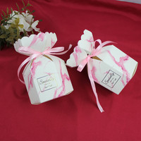 Fournitures de boîte à bonbons en gros personnalisé imprimé fête de mariage anniversaire mignon cadeau boîtes à bonbons