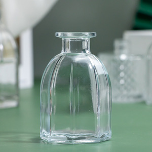 Thiết Kế Mới Chai Thủy Tinh Khuếch Tán Hương Thơm Tùy Chỉnh Phun Màu Rỗng Hương Thơm Thủy Tinh Khuếch Tán Chai 150Ml Với Reed - Product Image 4