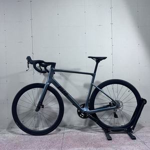 Vélo <span class=keywords><strong>de</strong></span> route en <span class=keywords><strong>carbone</strong></span> Zero Compromise 105 Di2 à transmission électronique avec roues en <span class=keywords><strong>carbone</strong></span> <span class=keywords><strong>de</strong></span> 50 mm pour la course16 - Product Image 6