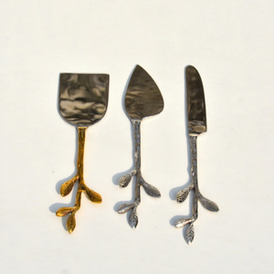 ชุดมีดชีสสแตนเลส ด้ามจับลายดอกไม้ พร้อมส้อมพิซซ่าและที่ตัก ใช้งานง่าย เป็นมิตรต่อสิ่งแวดล้อม ปลอดภัยสำหรับเครื่องล้างจาน คุณภาพพรีเมียม สำหรับชีส ใช้ในครัวเรือน - Product Image 1