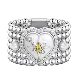 Anillo de compromiso y boda de lujo de alta gama con diseño de mariposa ancha estilo influencer, corazón, perla y hexagrama, de aleación, diseño de nicho único para - Product Image 1