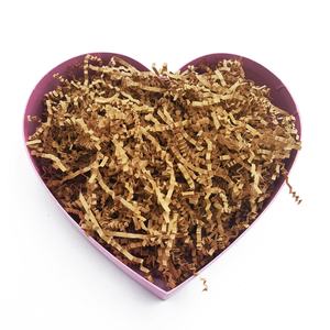 Papier de remplissage en vrac pour paniers cadeaux, en papier kraft naturel ondulé et déchiqueté - Product Image 1