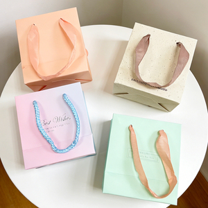 Emballage de luxe pour vêtements avec sacs en papier personnalisés, boîtes, étiquettes, cartes et accessoires de marque ZXF - Product Image 2
