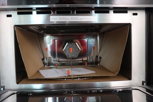 Conjunto de Horno y Microondas Integrado de 24 Pulgadas (60 cm) con Capacidad de 34 L, Control Táctil, Color Negro - Product Image 5