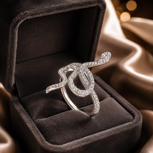 Anello con Design a Serpente Intrecciato, Anello Geometrico da Dito per Donne - Product Image 4