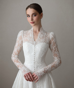 Abito da Sposa ML662 di Mily Bridal, Design Modesto Completamente Coperto con Maniche Lunghe, Abito Nuziale in Pizzo Francese per Donne - Product Image 2