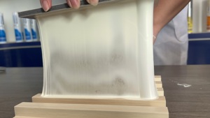Colle de construction pour remplacement de clous, effet de tracé de fil excellent, séchage rapide pour l'installation de panneaux muraux en bois, métal et béton - Product Image 3