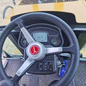 รถตักล้อยาง Caterpillar 420F II สีเหลือง พร้อมบุ้งกี๋และแขนขุด น้ำหนัก 20000 กก. ใช้งาน 0-2000 ชั่วโมง - Product Image 6
