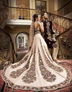 Acetato Lehenga Choli para mujer ATIYA LIBAS con bordado Zardozi pesado para bodas indias y paquistaníes - Product Image 4