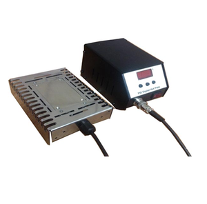 Plaque chauffante professionnelle 80 x 50 mm avec performance de chauffage fiable pour la réparation de circuits imprimés et les espaces de travail techniques - Product Image 1