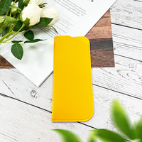 Étui à lunettes Portable poche inclinée conception anti-poussière en cuir épaissi sac de rangement de lunettes de soleil en polyuréthane à la mode pour la presbytie
