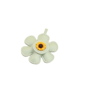 Sunflower Leather Bag Charm Flower Shape DIY Keychain Accessory Unisex <b>Gift</b> Decorations - Product Image 4