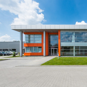 Estructuras de Acero Ligero Prefabricadas para Talleres y Plantas, Diseño de Almacenes de Acero Rojo de Gran Envergadura Prefabricados - Product Image 2