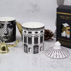 Support de bougie décoratif rétro Château de Neuschwanstein, assiette créative à lignes géométriques blanches et noires, décoration d'intérieur pour Noël - Product Image 3