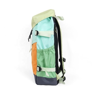 <span class=keywords><strong>Sac</strong></span> à dos de voyage décontracté à blocs de couleur personnalisés CHANGRONG pour hommes et femmes - Product Image 3