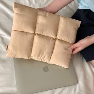 Funda Protectora para Tablet y Computadora, Ligera, de Nailon, con Diseño Personalizado y Color a Elección, en Oferta - Product Image 3