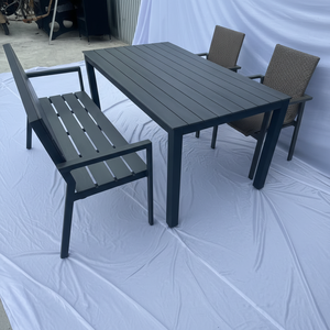 Table à manger avec cadre en aluminium et plateau en PS - Product Image 1