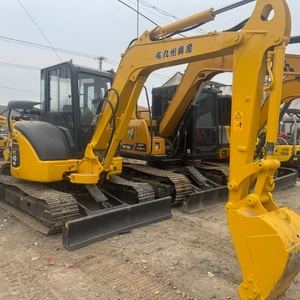 รถขุดขนาดเล็กมือสองจากญี่ปุ่น ยี่ห้อ Komatsu รุ่น PC40 น้ำหนัก 4 ตัน รถขุดไฮดรอลิกแบบตีนตะขาบขนาดกะทัดรัด ขายสภาพดี ราคาคุ้มค่า - Product Image 3