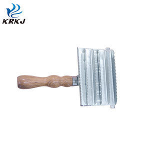 Cettia KD983 Pferde bürsten quadratischer Curry kamm mit Mähnen kamm für Pferd - Product Image 2