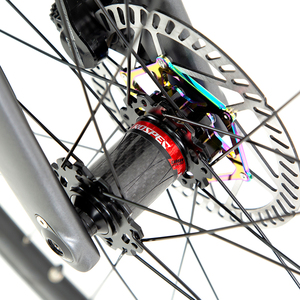 TWITTER R10 Vélo <span class=keywords><strong>de</strong></span> <span class=keywords><strong>route</strong></span> en fibre <span class=keywords><strong>de</strong></span> carbone super léger 22 vitesses Frein à disque hydraulique Roues en alliage d'aluminium 700C Technologie EPS 9,3 kg - Product Image 4